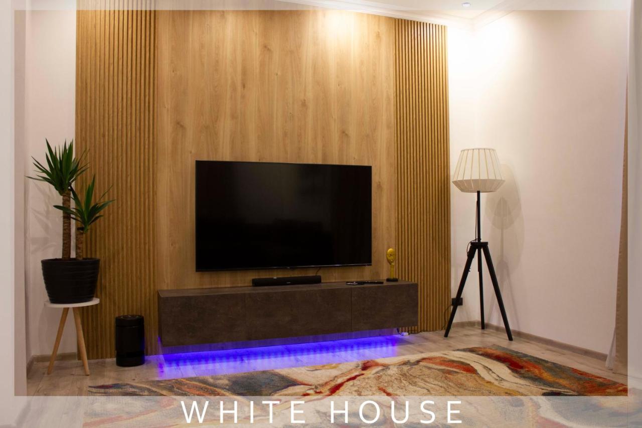 White House Villa Тбилиси Екстериор снимка
