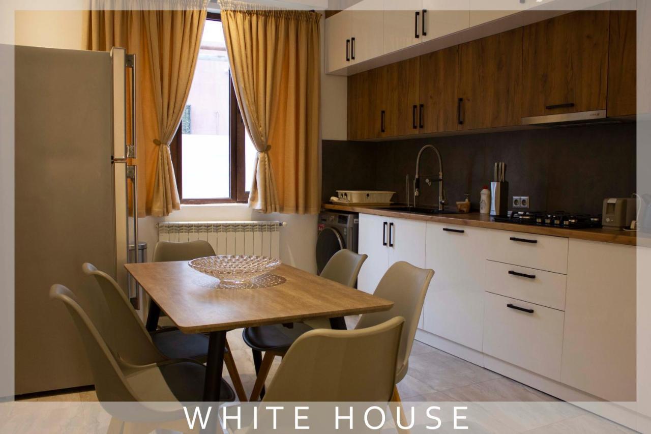 White House Villa Тбилиси Екстериор снимка