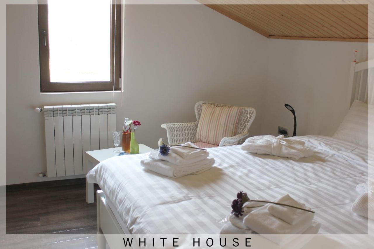 White House Villa Тбилиси Екстериор снимка