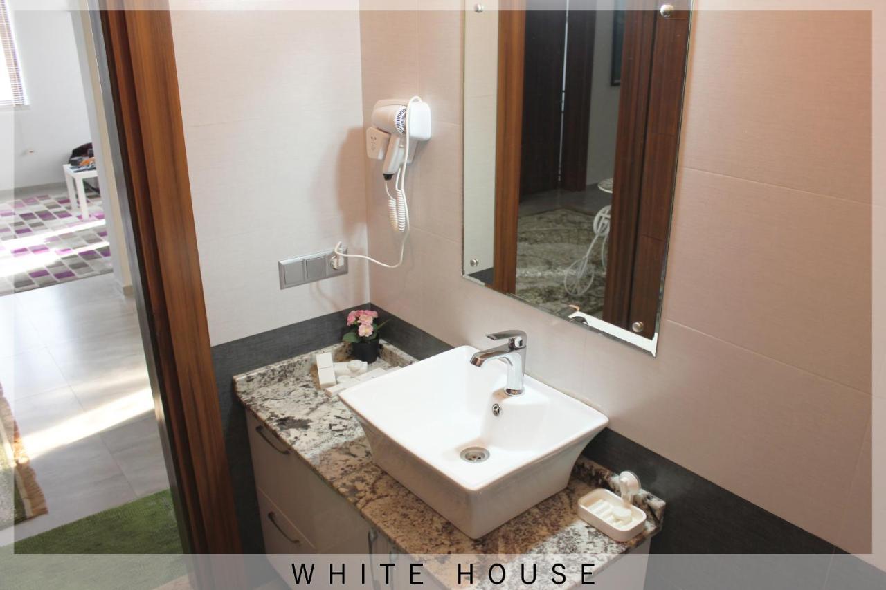 White House Villa Тбилиси Екстериор снимка